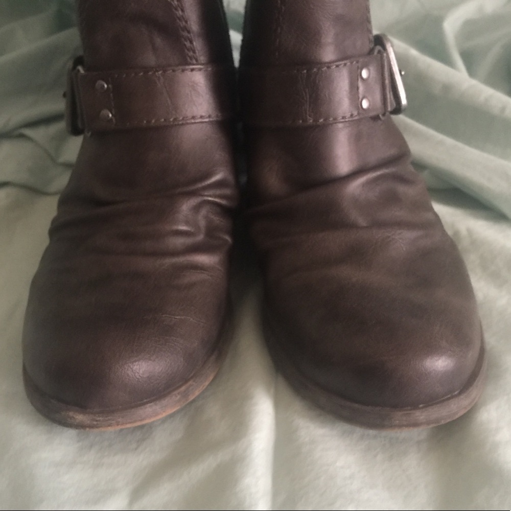 Carlos Santana Zipper Boots - Picture 5 of 8